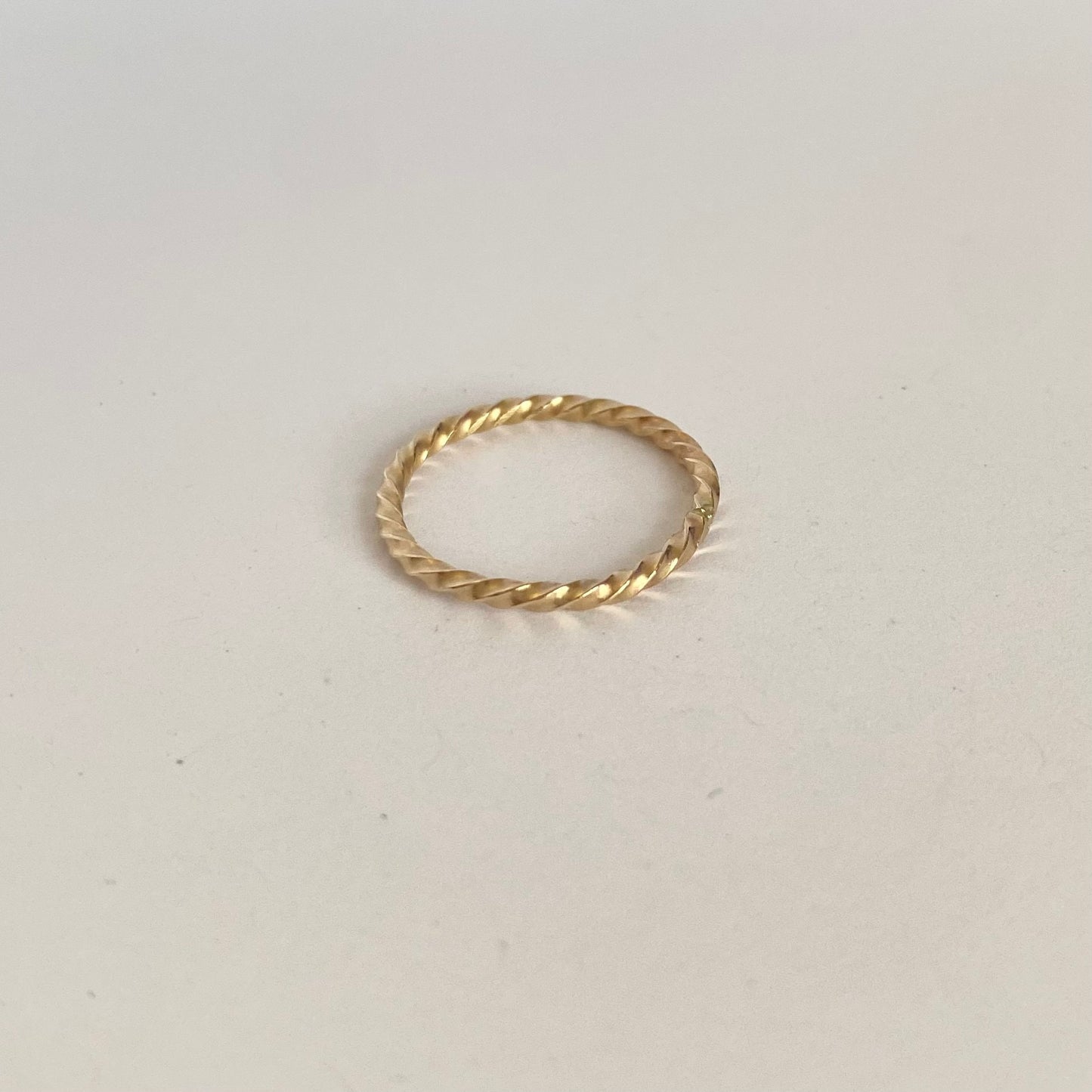 Twist Gold Filled Band